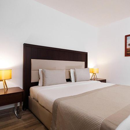 Riviera Royal Hotel Конакри Экстерьер фото